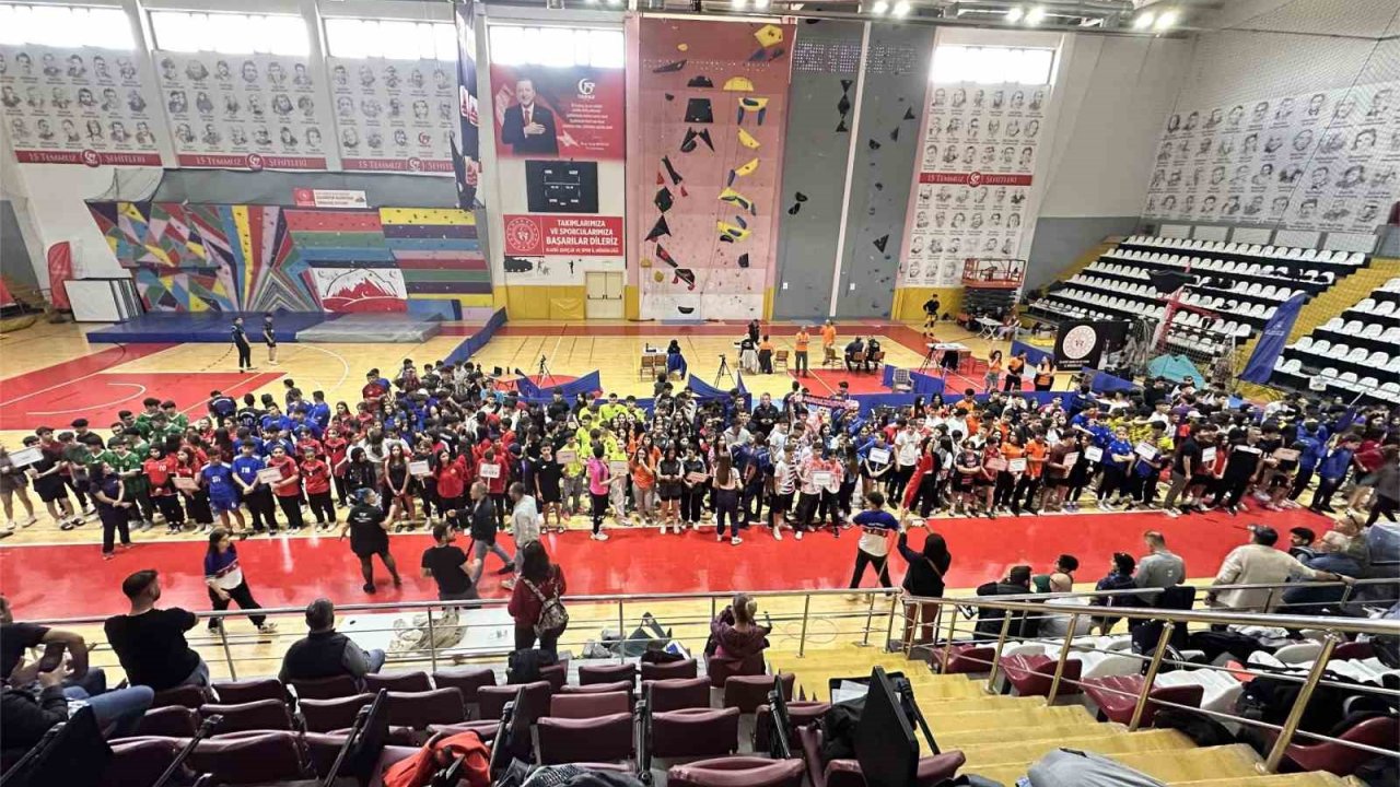 Elazığ’da Okul Sporları Türkiye Şampiyonası Sona Erdi