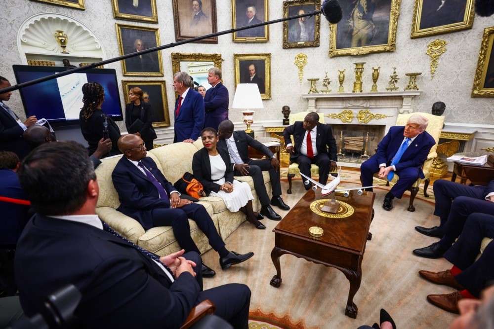 Trump, Güney Afrika Devlet Başkanı Ramaphosa İle Görüştü