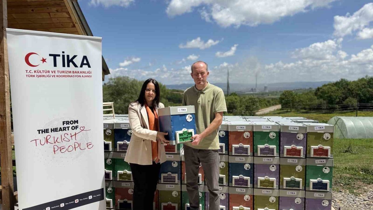 Tika Kosova’da Ana Arı Üretim Merkezleri Kurdu