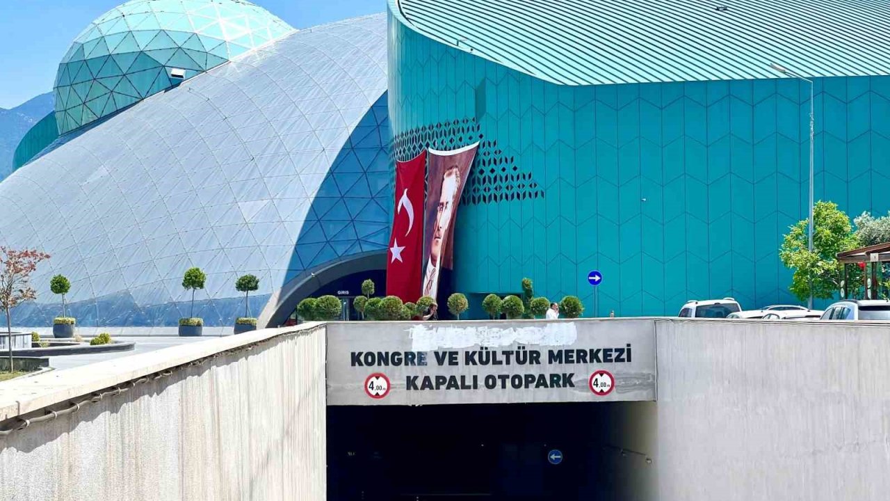 Denizli Büyükşehir Belediyesi Valiliğin Kararını Uygulamıyor