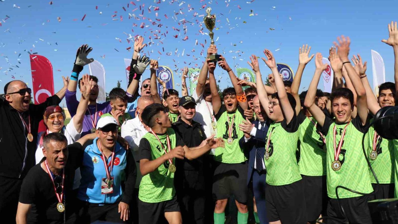 Mahallemde Maç Var’ın Şampiyonu Fatih Oldu