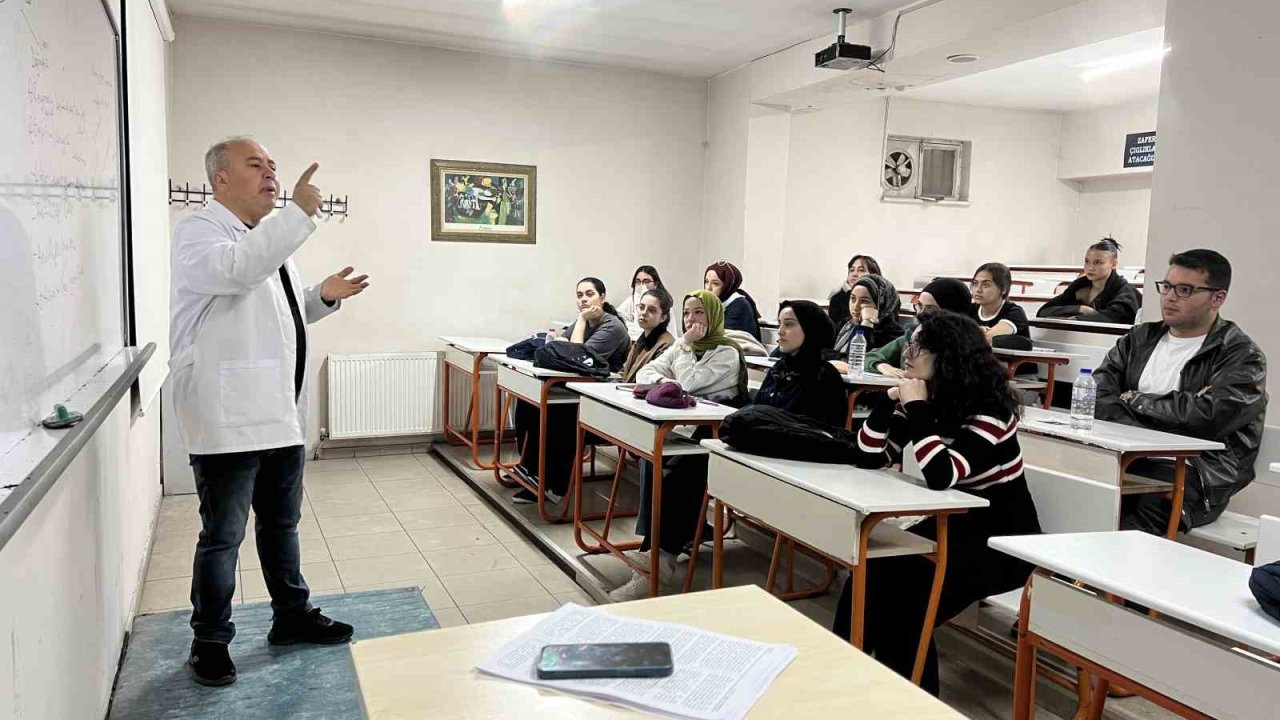 Öğrencilere Sosyal Medya Ortamında Tuzak Uyarısı