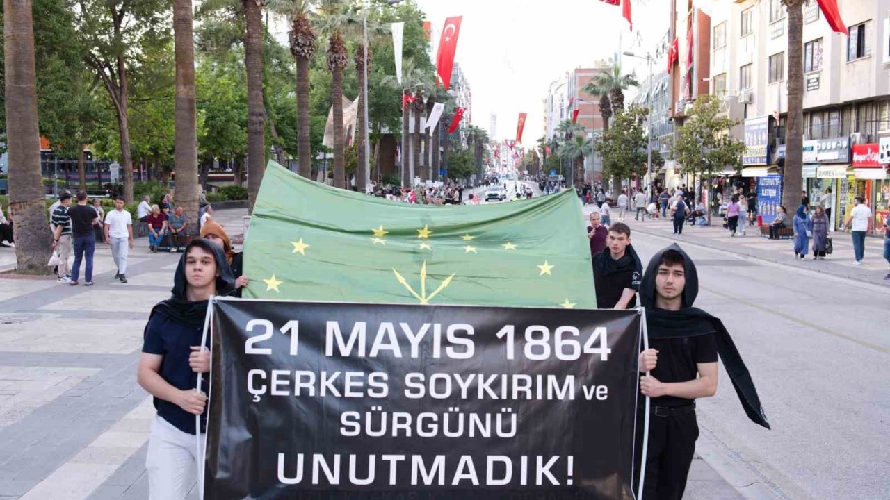 Soykırımın Tanınmasını İsteyen Çerkesler,