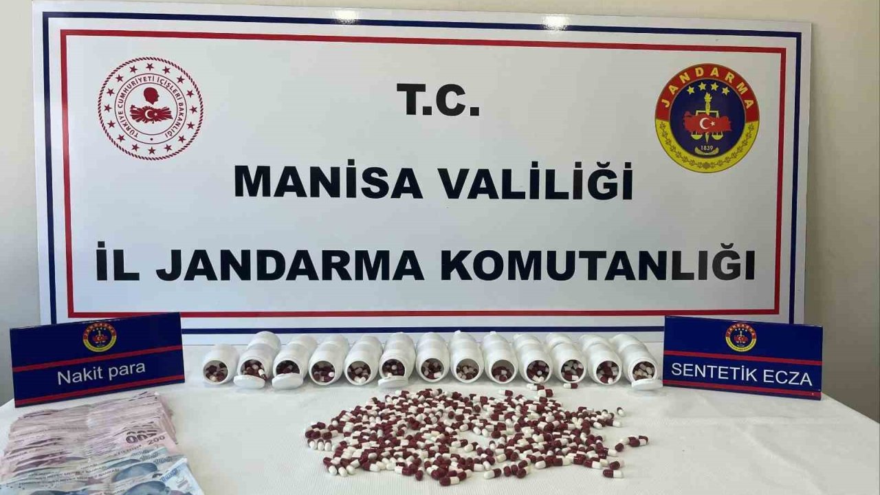 Manisa’da 2 Bin 415 Adet Uyuşturucu Hap Ele Geçirildi