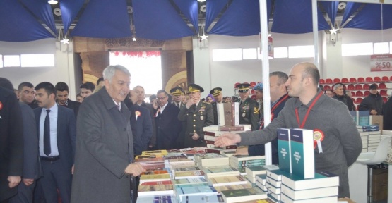 Isparta’da kitap bayramı