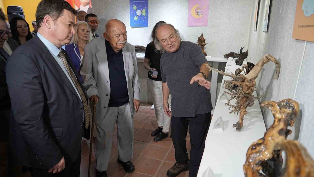 14 Yıl Boyunca Dağdan Topladığı Eserlerle Sergi Açtı