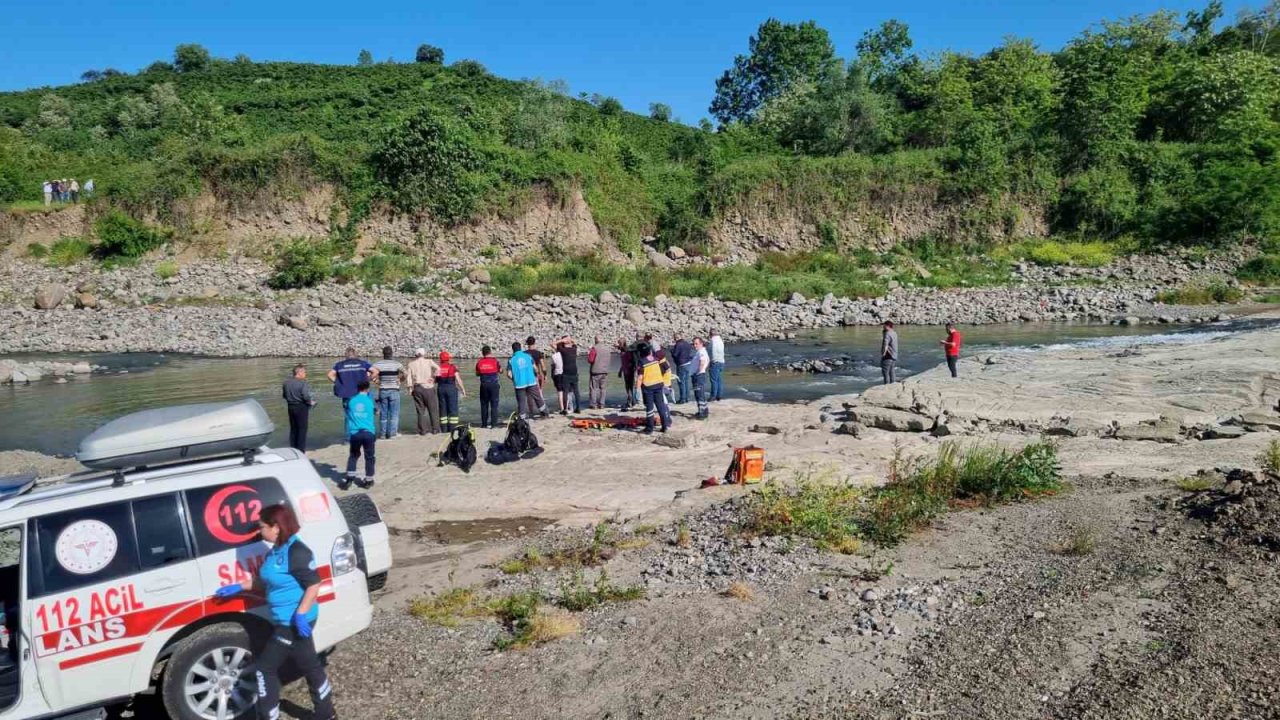 Samsun’da Bir Astsubay Serinlemek İçin Girdiği Irmakta Boğuldu