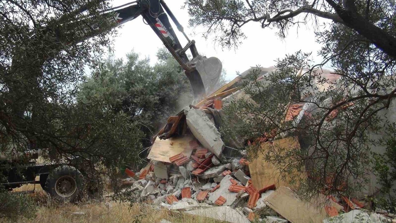 Menteşe Belediyesinden İmara Aykırı Yapılara Geçit Yok