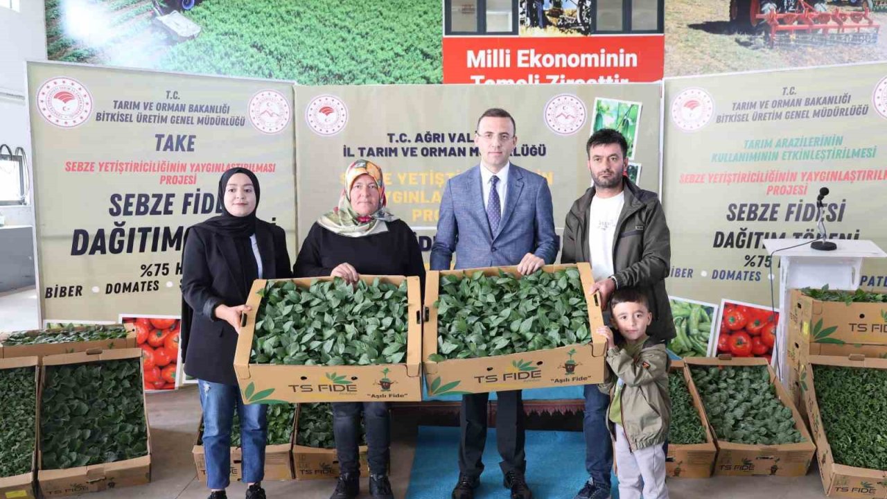 Ağrı’da 150 Çiftçiye Fide Desteği