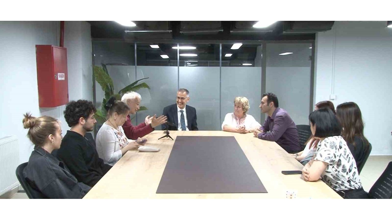 İstanbul’daki Uluslararası Sağlık Bilimleri Kongresi’ne 14 Ülkeden Uzman Katıldı