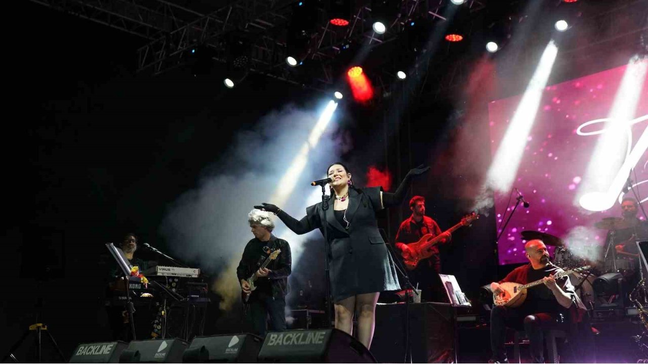 Samsun’da Tuğçe Kandemir Konseri