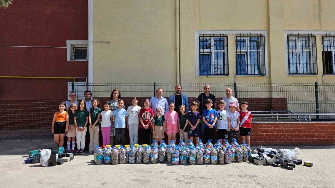 Keşan’da İlkokul Öğrencileri 1 Ton 109 Kilogram Atık Pil Topladı