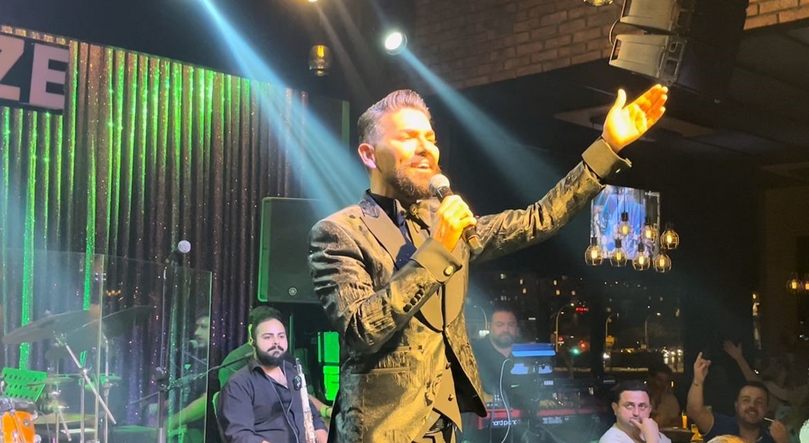 Ünlü Şarkıcı Aynı Günde 3 Farklı Programda Sahne Aldı