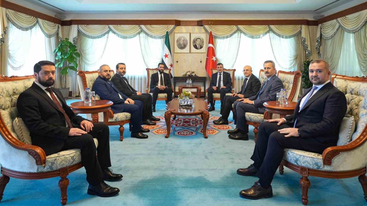 Cumhurbaşkanı Yardımcısı Yılmaz, Suriye Cumhurbaşkanı Şara İle Görüştü