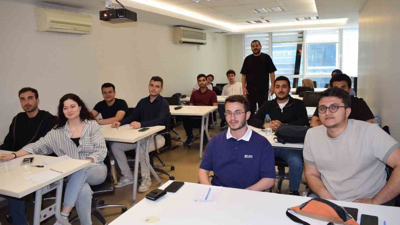 Omü Ve Samü Öğrencilerine Mmo’dan Seminer