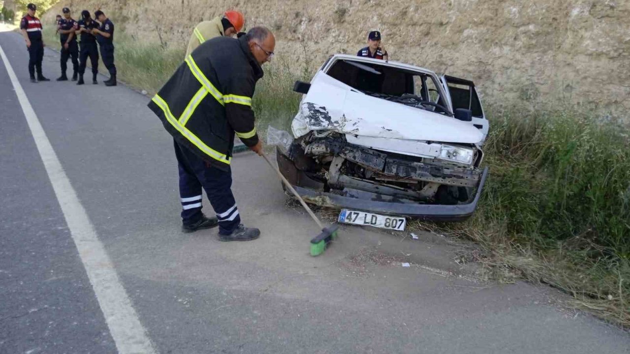 Mardin’de İki Otomobil Çarpıştı: 8 Yaralı