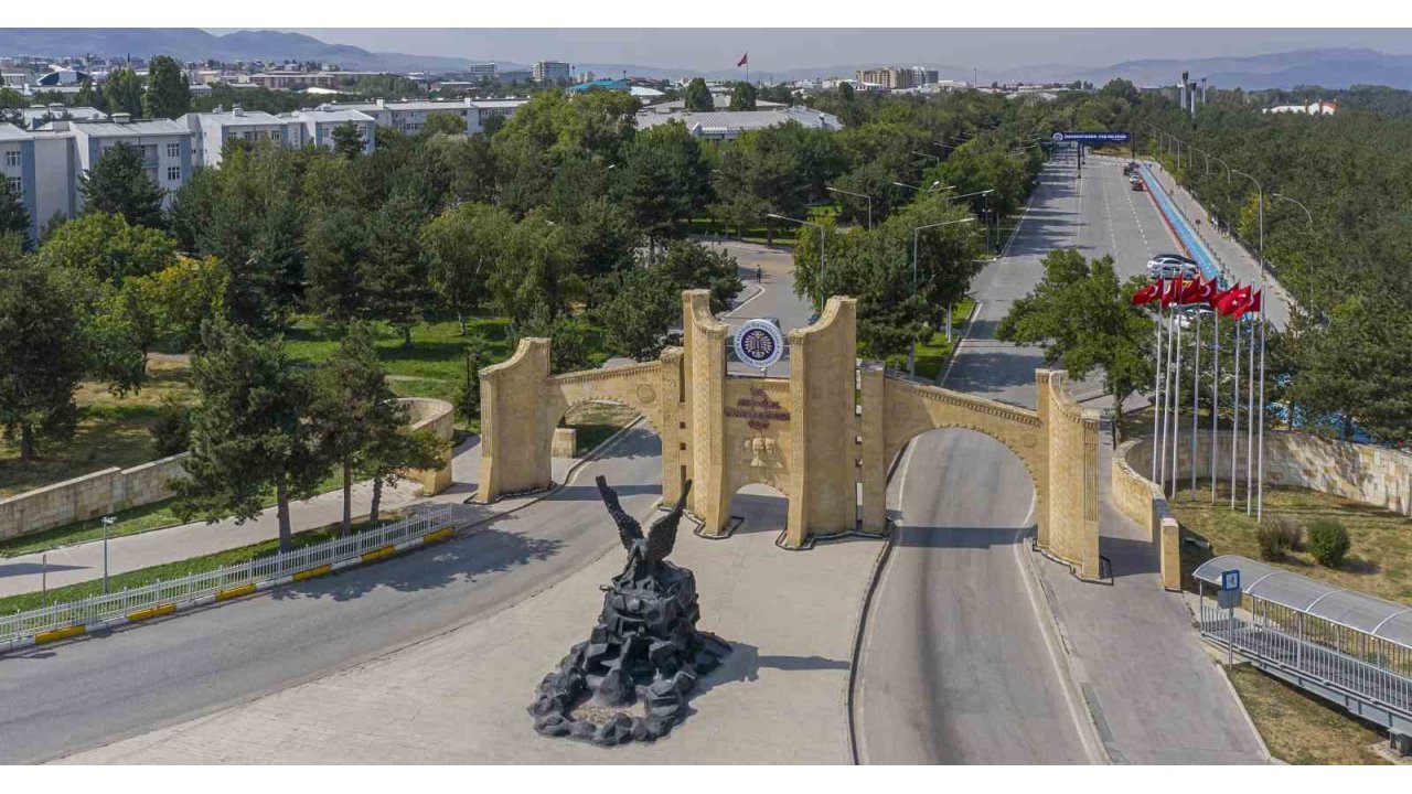 Atatürk Üniversitesinden Dus’ta Büyük Başarı