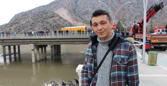 İş başvurusuna giderken iki can kurtardı