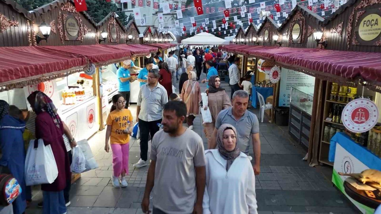 İlk Kez Düzenlendi, Binlerce Vatandaş Ziyaret Etti: Kaliteli Ve Uygun Fiyatlı Ürünler Yoğun İlgi Gördü