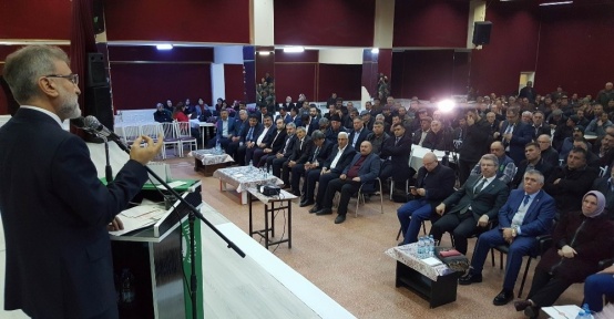 Kayseri Şeker Çiftçi Eğitim Seminerine vekillerden büyük destek