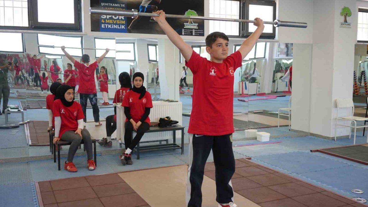 Şehitkamil’de Halter Kursu Açıldı