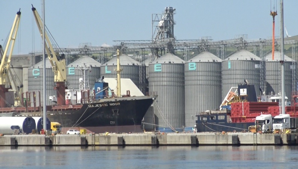 Bandırma Nefes Alamıyor, Vatandaş Çelebi Limanı’na İsyan Etti