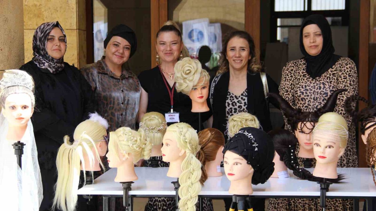 Kadın Kursiyerlerin El Emeği Ürünleri Büyük Beğeni Topladı