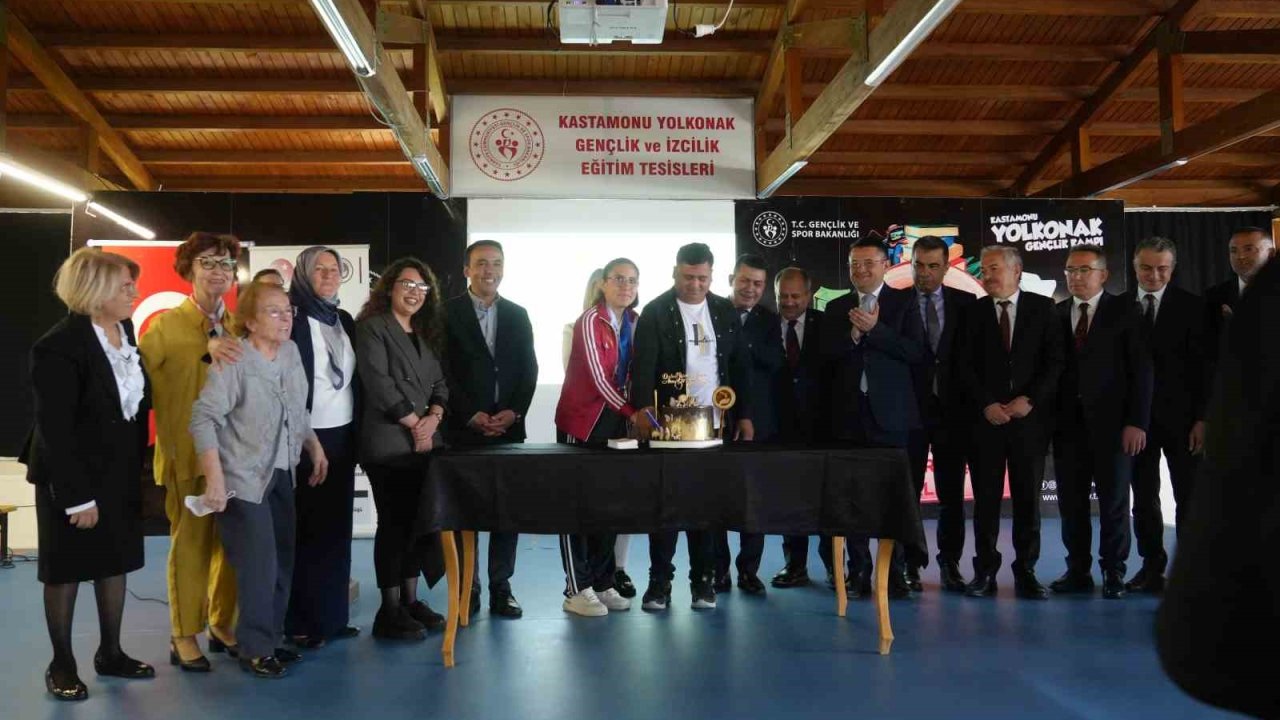 Bin 950 Özel Birey Annesi İle Yaşlı Bireye Yaşam Konforunu Arttıracak Eğitim