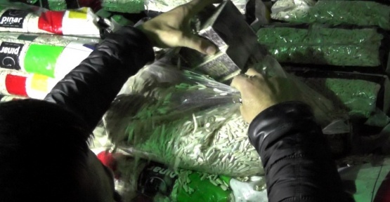 Uşak’ta 42 bin paket kaçak sigara yakalandı