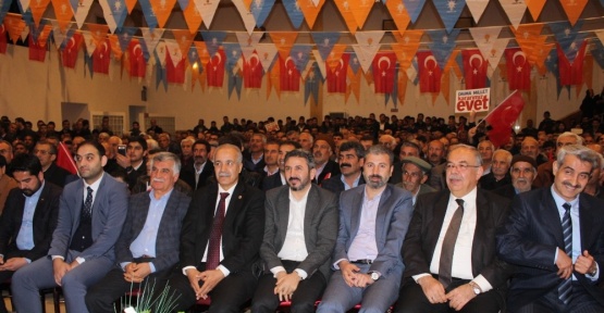 Referanduma ‘Evet’ kampanyası toplantıları devam ediyor