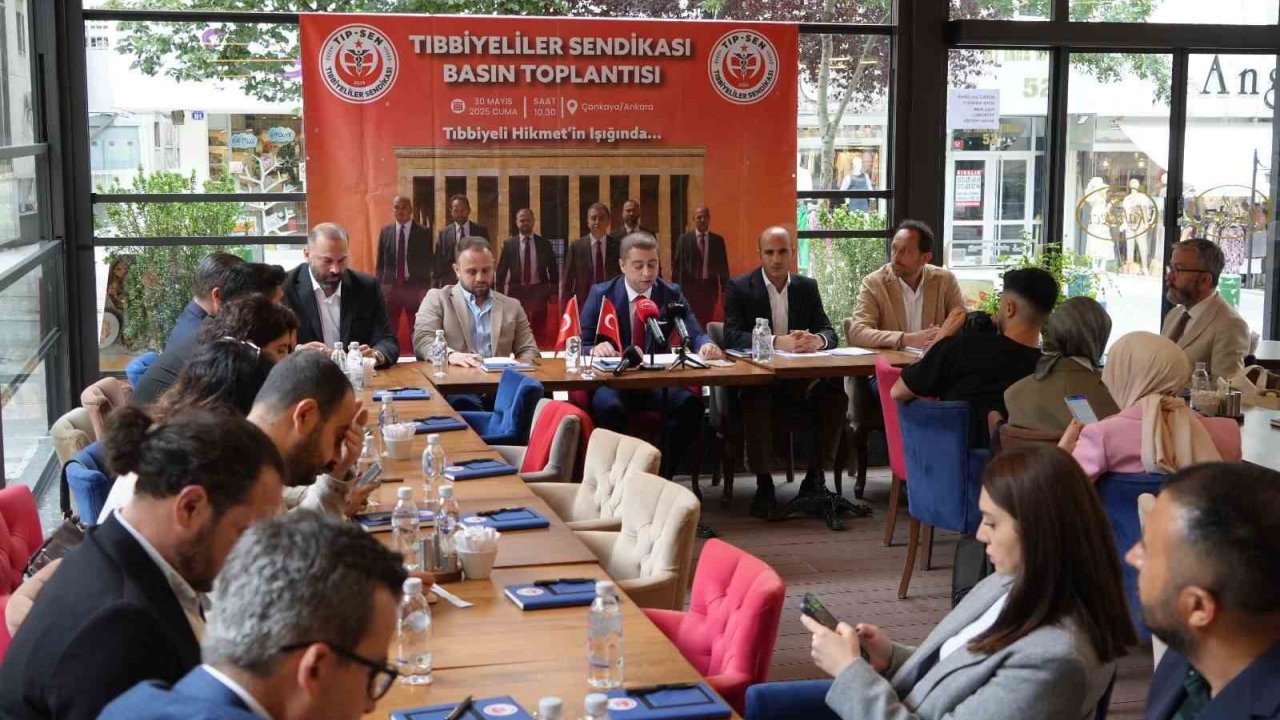 Tıbbiyeliler Sendikası Ankara’da Kuruldu