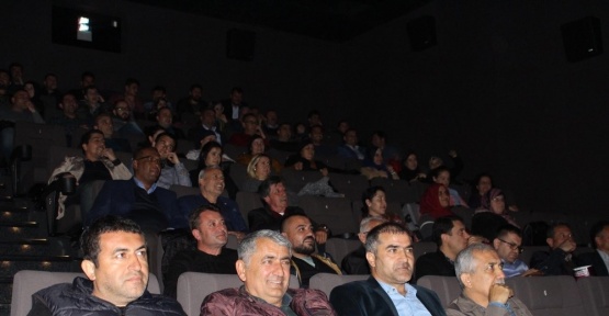 AK Parti Manavgat ilçe teşkilatı ‘Reis’i izledi