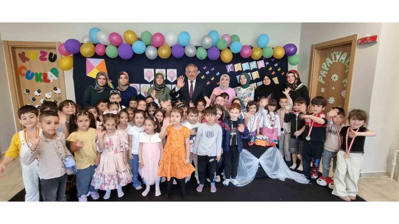 Kur’an Kursu Öğrencileri Karne Sevinci Yaşadı