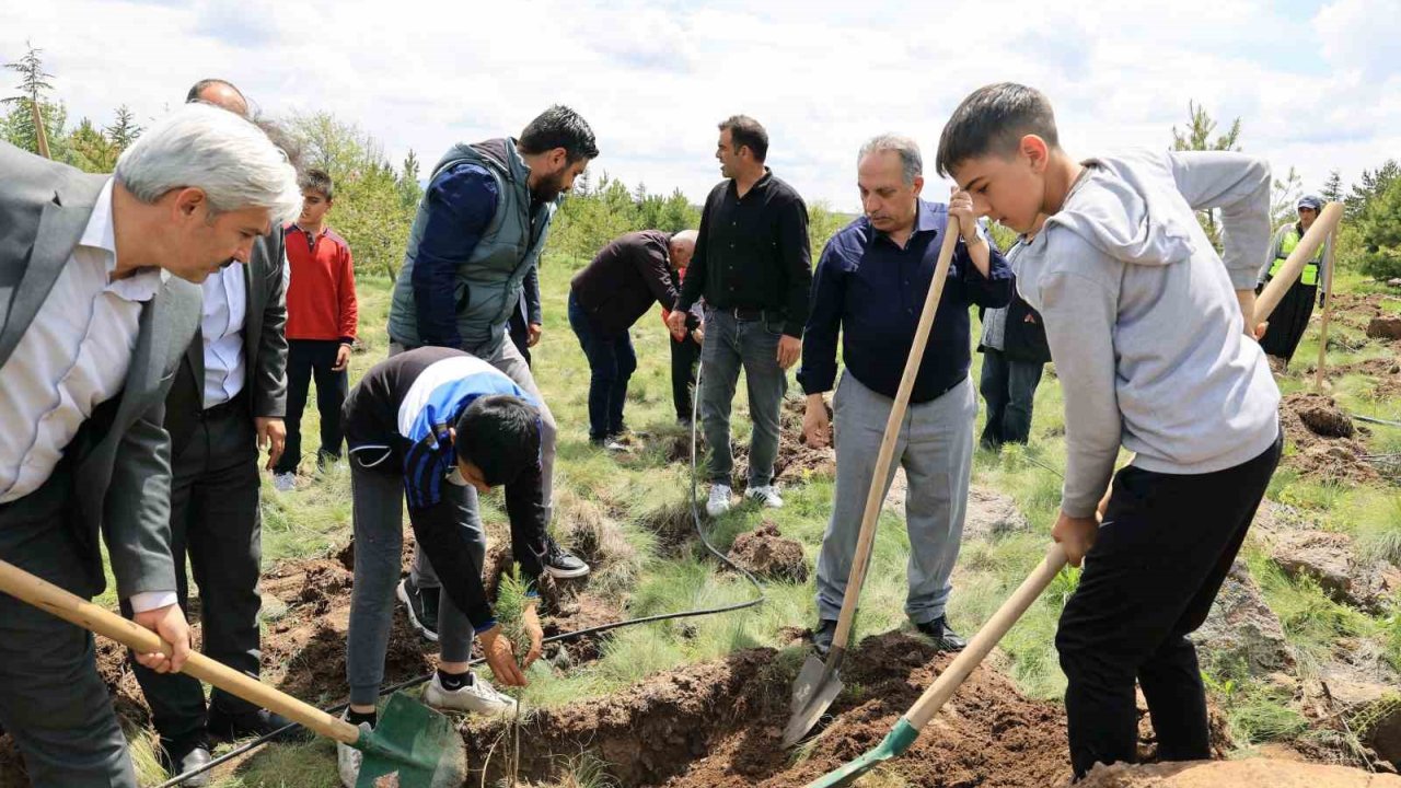 Talaslı Çocuklar, Süleymanlı’da Geleceğe Umut Fidanı Dikti