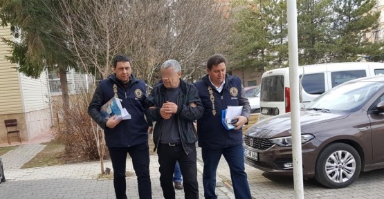 Banaz’da fuhuştan yakalanan kadınlarda frengi çıktı