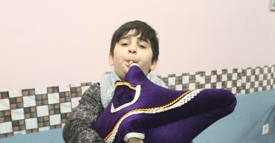 Hem eğleniyor hem de kültürlerini öğreniyorlar