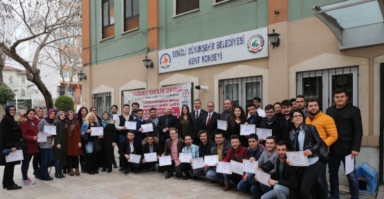 Denizli’de ‘Gençlik Meclisi’ ile girişimci gençler yetişiyor