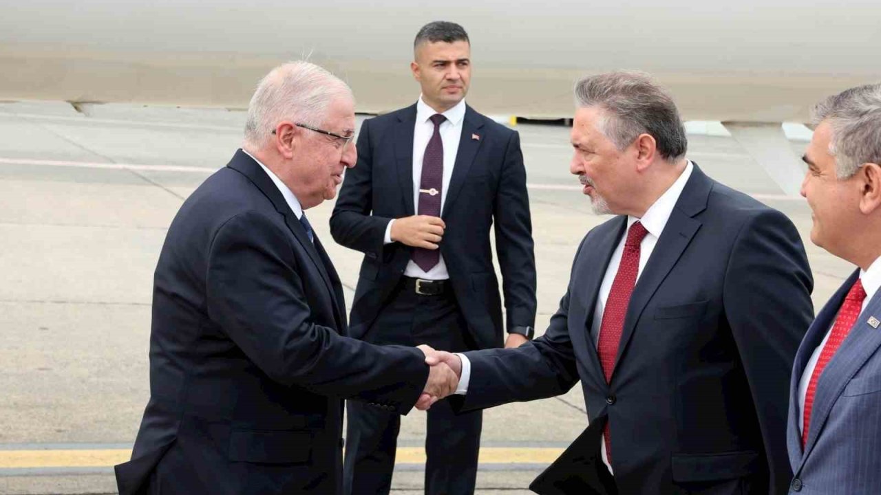 Bakan Güler, Brüksel’deki Nato Karargahını Ziyaret Etti