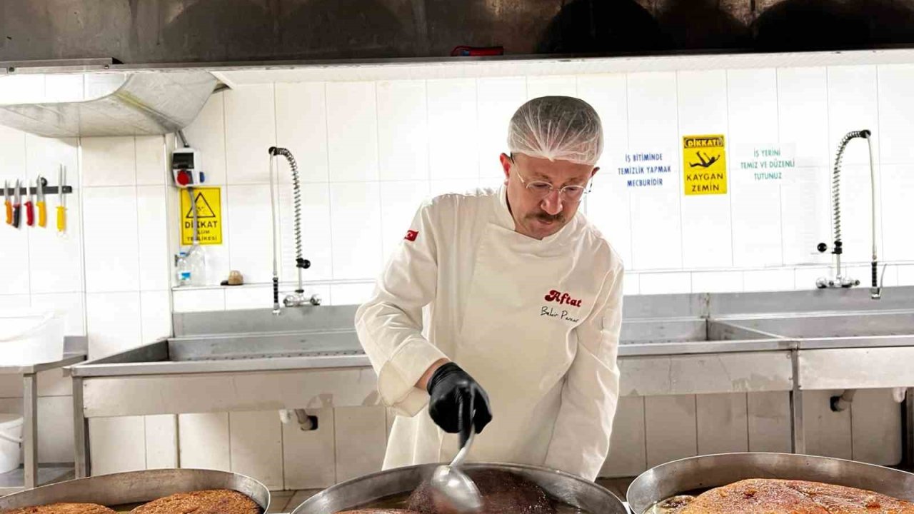 Afyonkarahisar’da Kaymaklı Ekmek Kadayıfına Bu Bayramda İlgi Yoğun