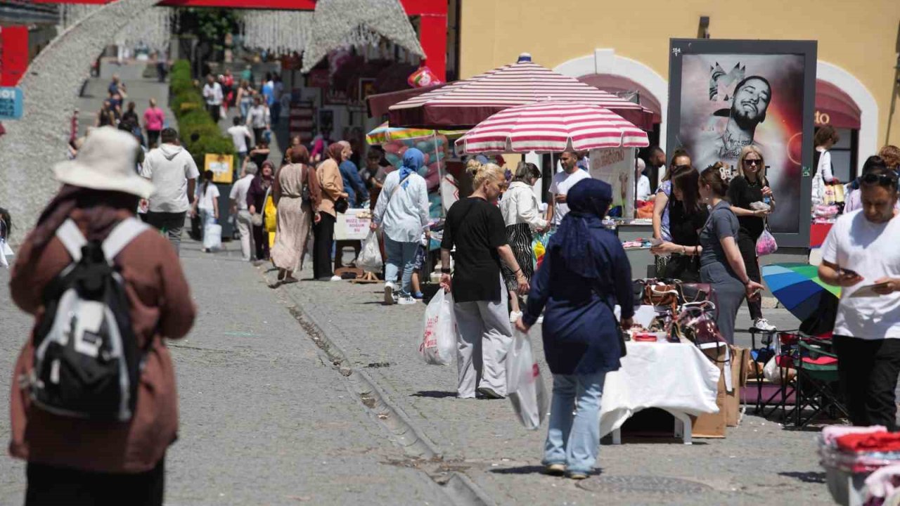 Bayram Bereketi Çarşıya Yansıdı: Samsun’da Alışveriş Yoğunluğu