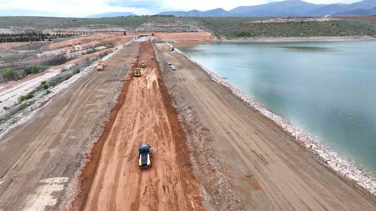 Sultansuyu Barajı’nda Deprem Sonrası Onarım Çalışmaları Hız Kesmeden Sürüyor
