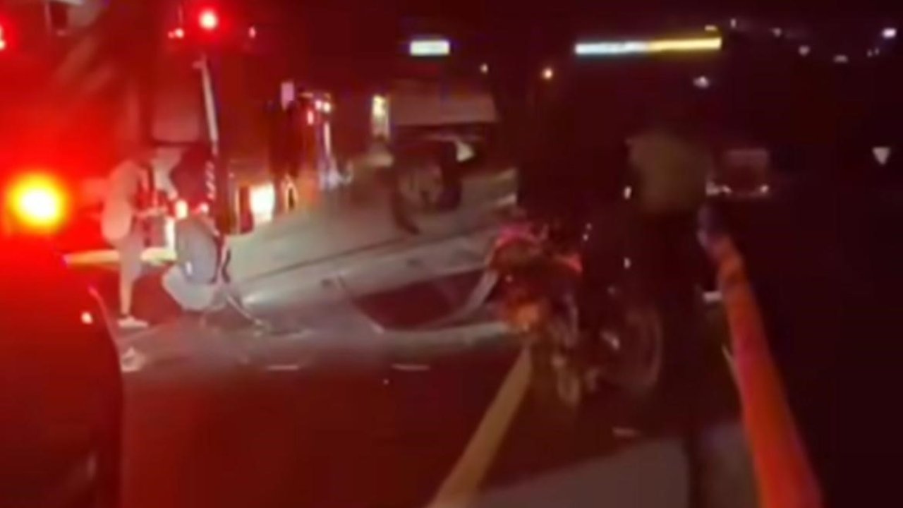 İzmir’de Feci Kaza: Anne-baba Hayatını Kaybetti, 5 Aylık Bebekleri Yaralandı