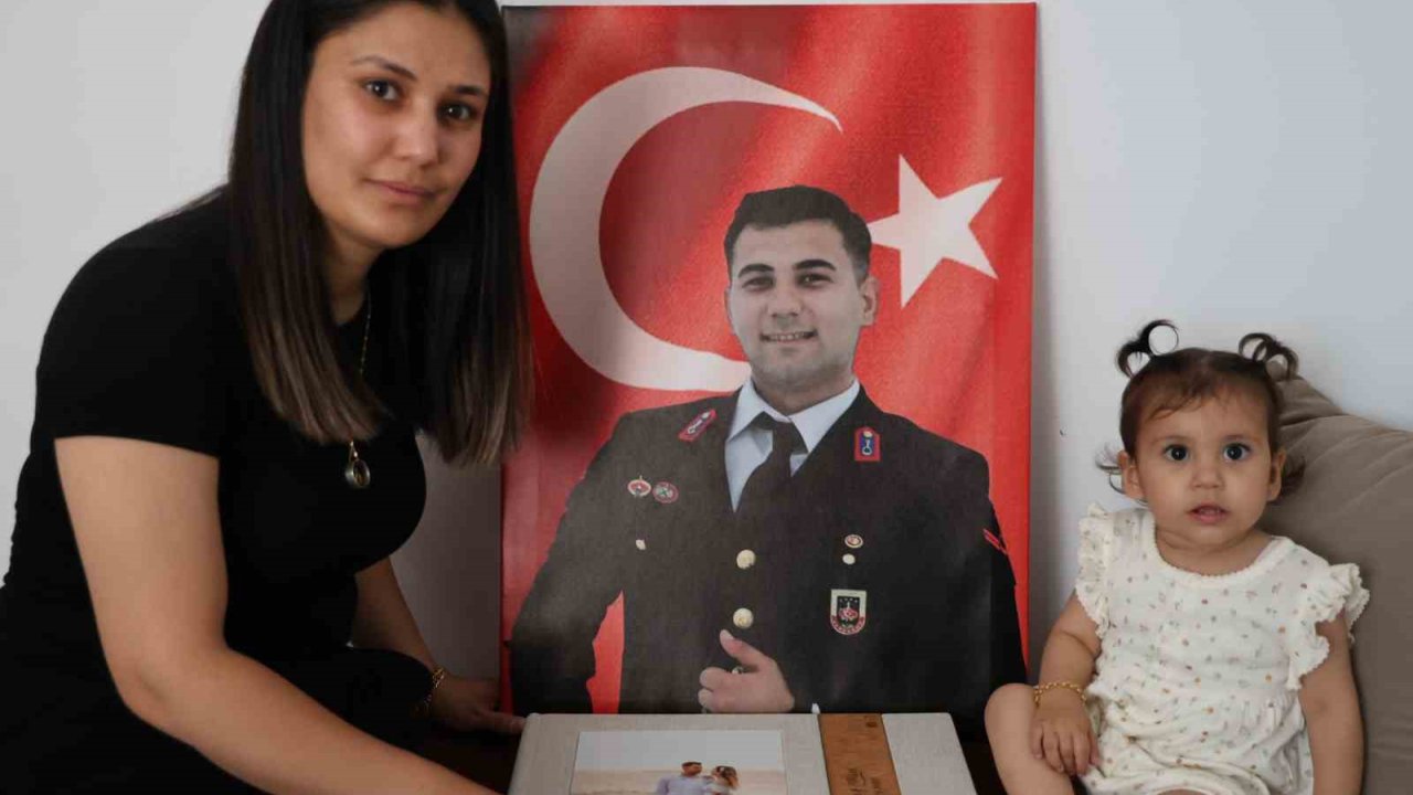 Duygulandıran Hikaye: Şehit Eşiyle Yaptıklarını Şimdi 13 Aylık Kızıyla Yapıyor