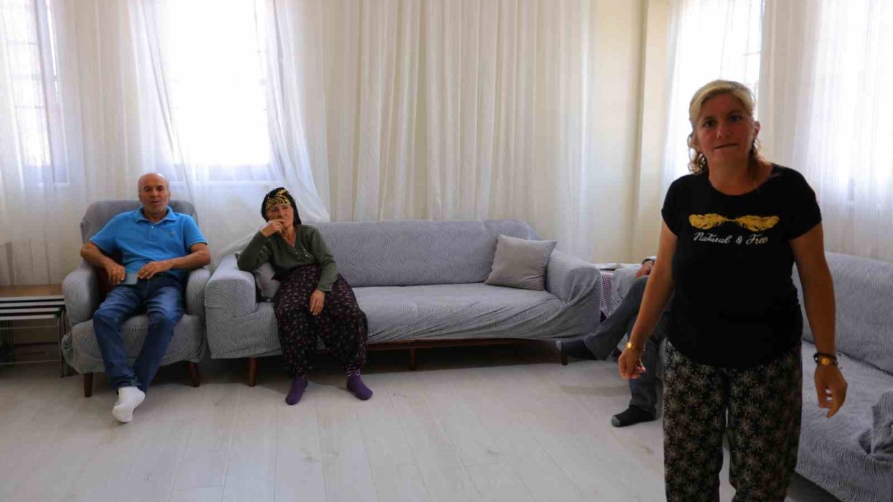 Modern Köy Evlerinin Teslimi Sürüyor, Bayrama Yeni Yuvalarında Girdiler