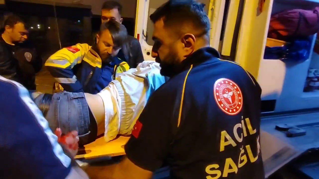 Palandöken’de Bıçaklı Kavga: 1 Yaralı