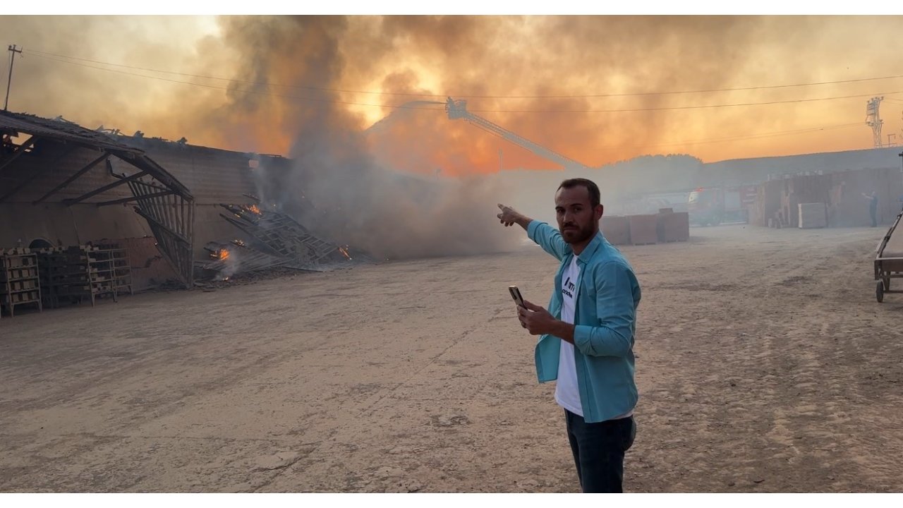 Tokat’ta Tuğla Fabrikasında Çıkan Yangında Dumanlar Gökyüzünü Kapladı