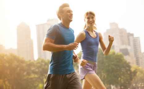 Spor Sonrası Kaybedilen Enerjiyi Meyve Suyu İçerek Geri Kazanın