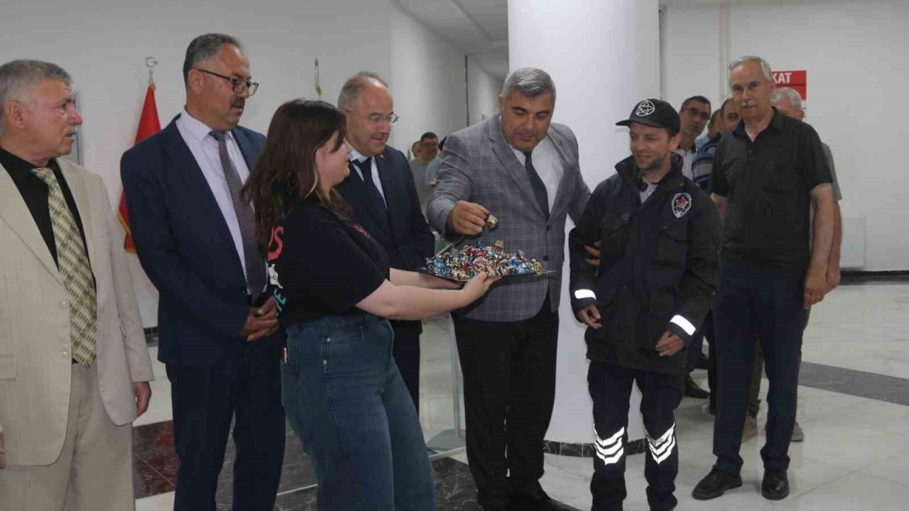 Sünnetci, Personelle Bayramlaştı