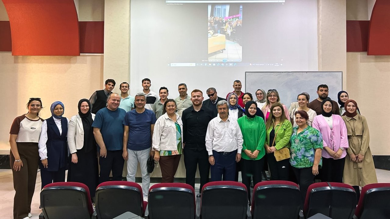 Neü’de İşaret Dili Eğitimleri Tamamlandı