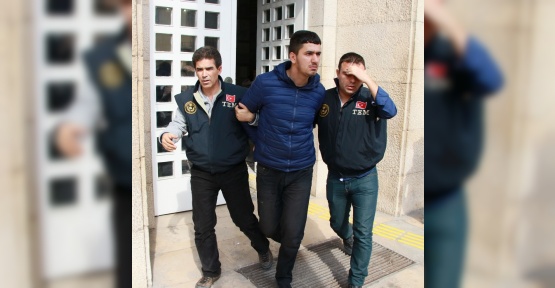 Polise molotof attı 10 yıl 11 ay hapse çarptırıldı